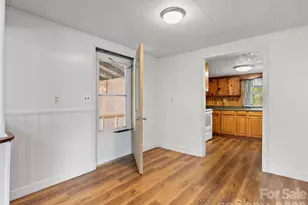 160 Cooper St, Canton, NC 28716 - Photo 6