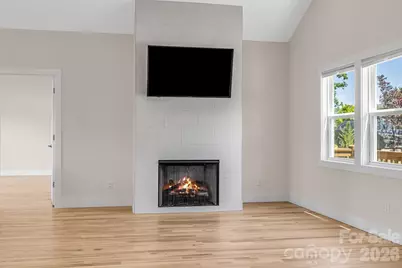 215 Oak Meadow Lane, Asheville, NC 28804 - Photo 6