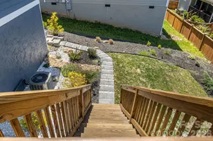 215 Oak Mdw Ln, Asheville, NC 28804 - Photo 20