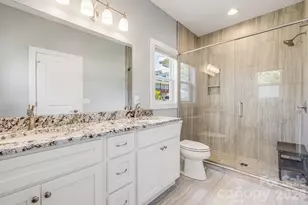 215 Oak Mdw Ln, Asheville, NC 28804 - Photo 16