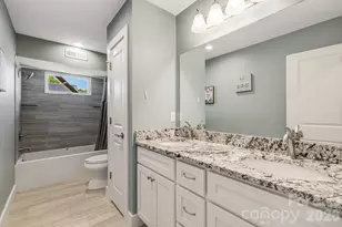 215 Oak Mdw Ln, Asheville, NC 28804 - Photo 22