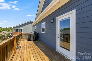215 Oak Mdw Ln, Asheville, NC 28804 - Photo 18