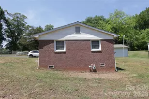 630 Dallas Spencer Mountain Rd, Dallas, NC 28034 - Photo 20
