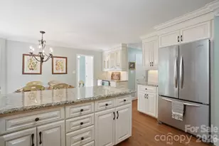 9918 Providence Forest Ln, Charlotte, NC 28270 - Photo 12