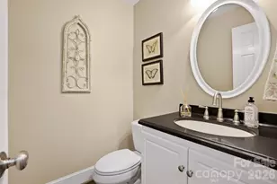 9918 Providence Forest Ln, Charlotte, NC 28270 - Photo 20