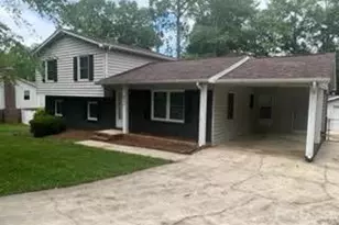 2108 Deepwood Ct, Gastonia, NC 28054 - Photo 2