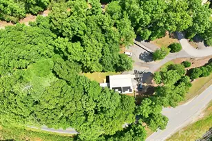 25 Theresa Terrace Rd, Nebo, NC 28761 - Photo 4