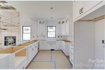 18 S Martha Kate Drive, Hendersonville, NC 28792 - Photo 12