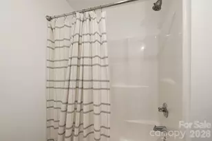 477 Governors View Rd, Asheville, NC 28805 - Photo 20