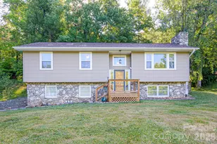 12 Mid Ct Dr, Asheville, NC 28804 - Photo 2