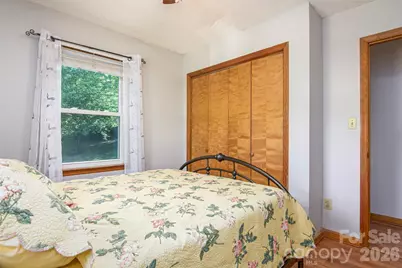 12 Mid Court Drive, Asheville, NC 28804 - Photo 16