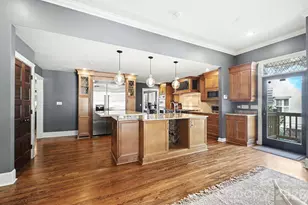 2215 Hassell Pl, Charlotte, NC 28209 - Photo 10
