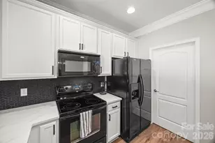 9821 Longstone Ln, Charlotte, NC 28277 - Photo 14