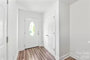 1707 Kashmir White Ln, Fort Mill, SC 29708 - Photo 2