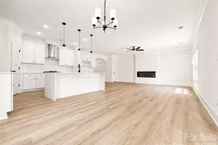 1220 N Sharon Amity Rd, Charlotte, NC 28211 - Photo 8