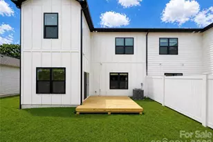 1220 N Sharon Amity Rd, Charlotte, NC 28211 - Photo 28