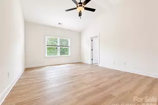 1220 N Sharon Amity Rd, Charlotte, NC 28211 - Photo 16