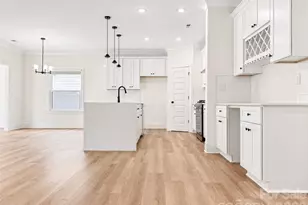 1220 N Sharon Amity Rd, Charlotte, NC 28211 - Photo 4
