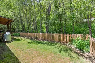 165 Clearwater Dr, Waynesville, NC 28785 - Photo 10