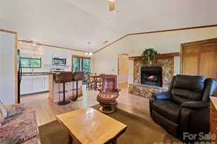 165 Clearwater Dr, Waynesville, NC 28785 - Photo 14