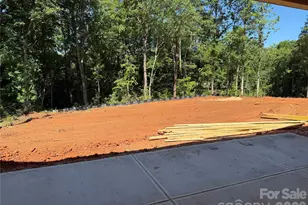618 Central Dr, Statesville, NC 28677 - Photo 4
