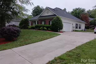 5039 Abbington Way, Belmont, NC 28012 - Photo 2