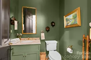 168 Cherokee Rd, Charlotte, NC 28207 - Photo 24