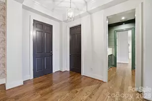 168 Cherokee Rd, Charlotte, NC 28207 - Photo 8
