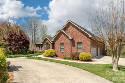 28 Tudor Crescent Court, Hendersonville, NC 28739 - Photo 8