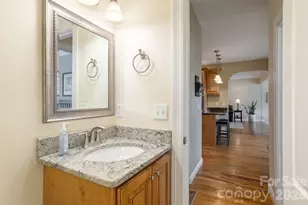 28 Tudor Crescent Ct, Hendersonville, NC 28739 - Photo 24