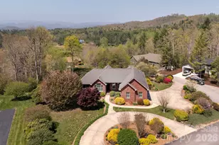 28 Tudor Crescent Ct, Hendersonville, NC 28739 - Photo 2