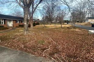 626 Willowbrook Ln, Winston Salem, NC 27104 - Photo 2