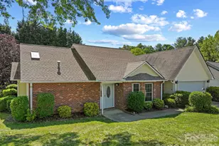 2 Gatehouse Ct, Asheville, NC 28803 - Photo 1