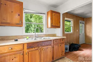1669 Fisher Crk Rd, Sylva, NC 28779 - Photo 12
