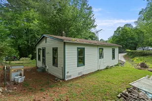1669 Fisher Crk Rd, Sylva, NC 28779 - Photo 4