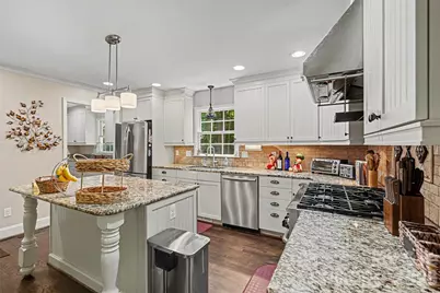 5812 Camelot Drive, Charlotte, NC 28270 - Photo 12