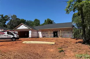 612 Central Dr, Statesville, NC 28677 - Photo 1