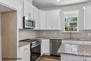 612 Central Dr, Statesville, NC 28677 - Photo 14