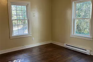 2621 Dr Carver Rd, Charlotte, NC 28208 - Photo 4