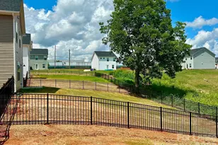 807 Jost St, Statesville, NC 28677 - Photo 4