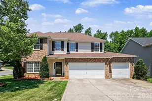 10103 Caldwell Forest Dr, Charlotte, NC 28213 - Photo 2