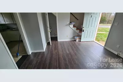 2667 Dr Carver Road, Charlotte, NC 28208 - Photo 2