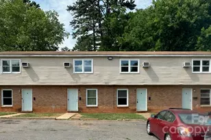 2667 Dr Carver Rd, Charlotte, NC 28208 - Photo 1