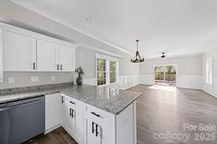 2406 Newland Rd, Charlotte, NC 28216 - Photo 10