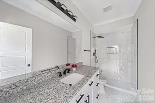 2406 Newland Rd, Charlotte, NC 28216 - Photo 14