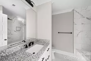 2406 Newland Rd, Charlotte, NC 28216 - Photo 28