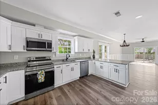 2406 Newland Rd, Charlotte, NC 28216 - Photo 8