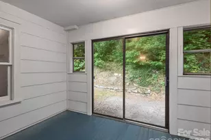 24 Piney Ridge Mountain Rd, Zirconia, NC 28790 - Photo 6