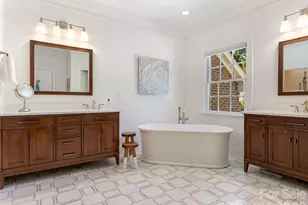 714 Edgehill Rd N, Charlotte, NC 28207 - Photo 24
