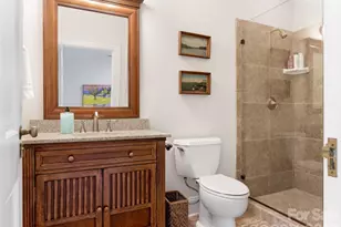 714 Edgehill Rd N, Charlotte, NC 28207 - Photo 36